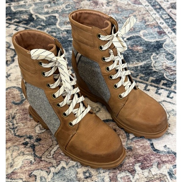 Sorel Joan Of Arctic Wedge III Lexie Boots Sz 9 EUR 40 Brown Leather Waterproof - Picture 1 of 8